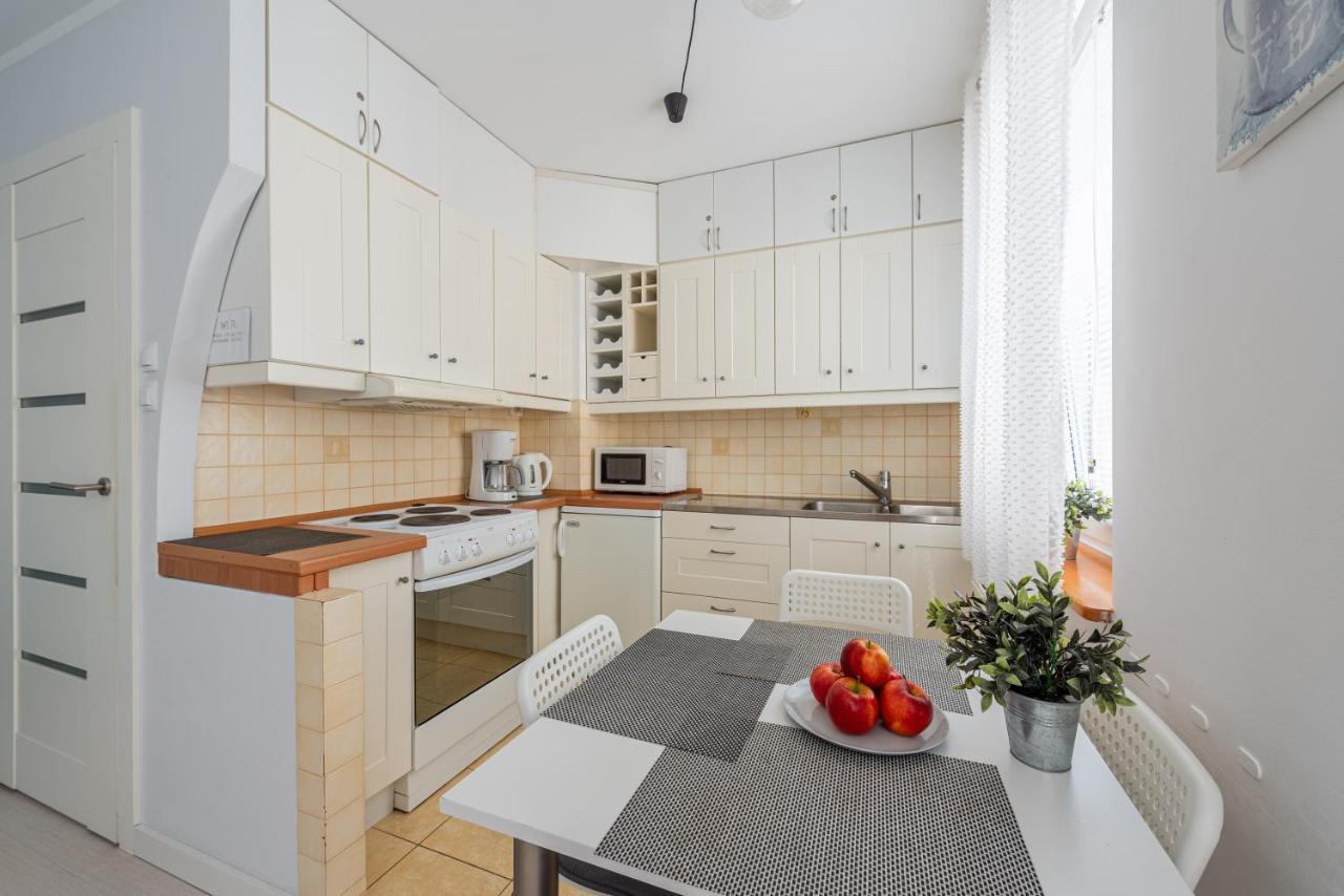 Apartament Z Balkonem Przy Latarni 150M Od Morza Kolobrzeg Luaran gambar