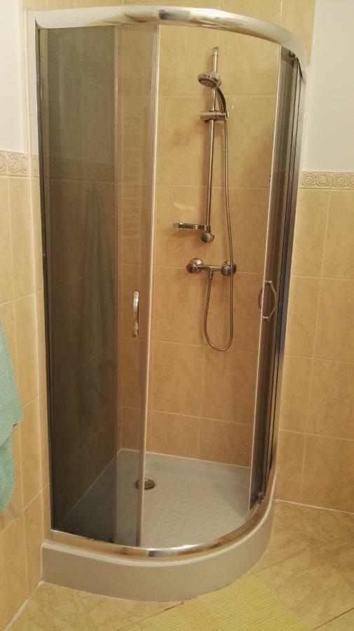 Apartament Z Balkonem Przy Latarni 150M Od Morza Kolobrzeg Luaran gambar