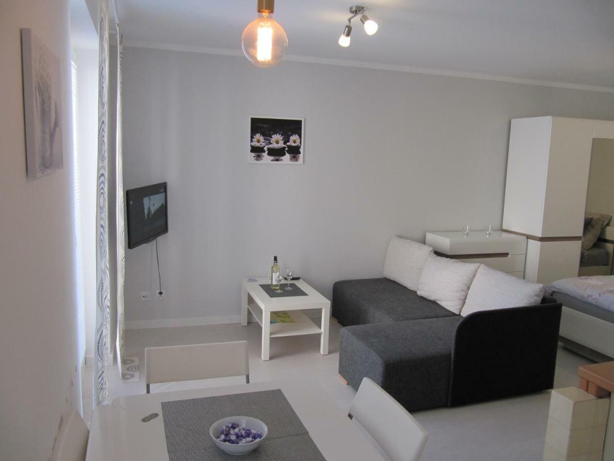 Apartament Z Balkonem Przy Latarni 150M Od Morza Kolobrzeg Luaran gambar